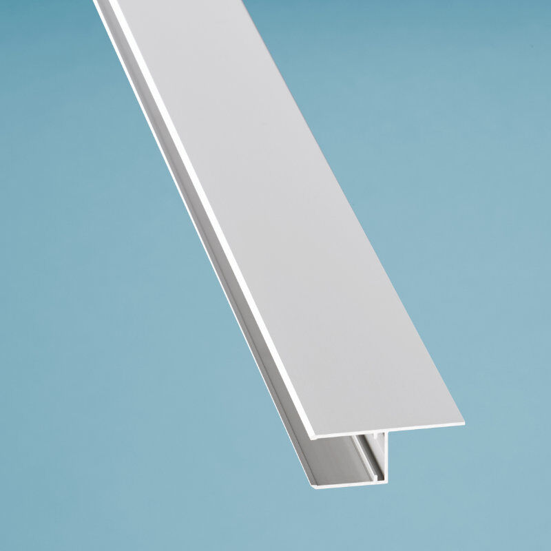 Alu U-Profil mit Befestigungslasche für 16mm Hohlkammerpaneele 1 Alu U-Profil mit Befestigungslasche für 16mm Hohlkammerpaneele