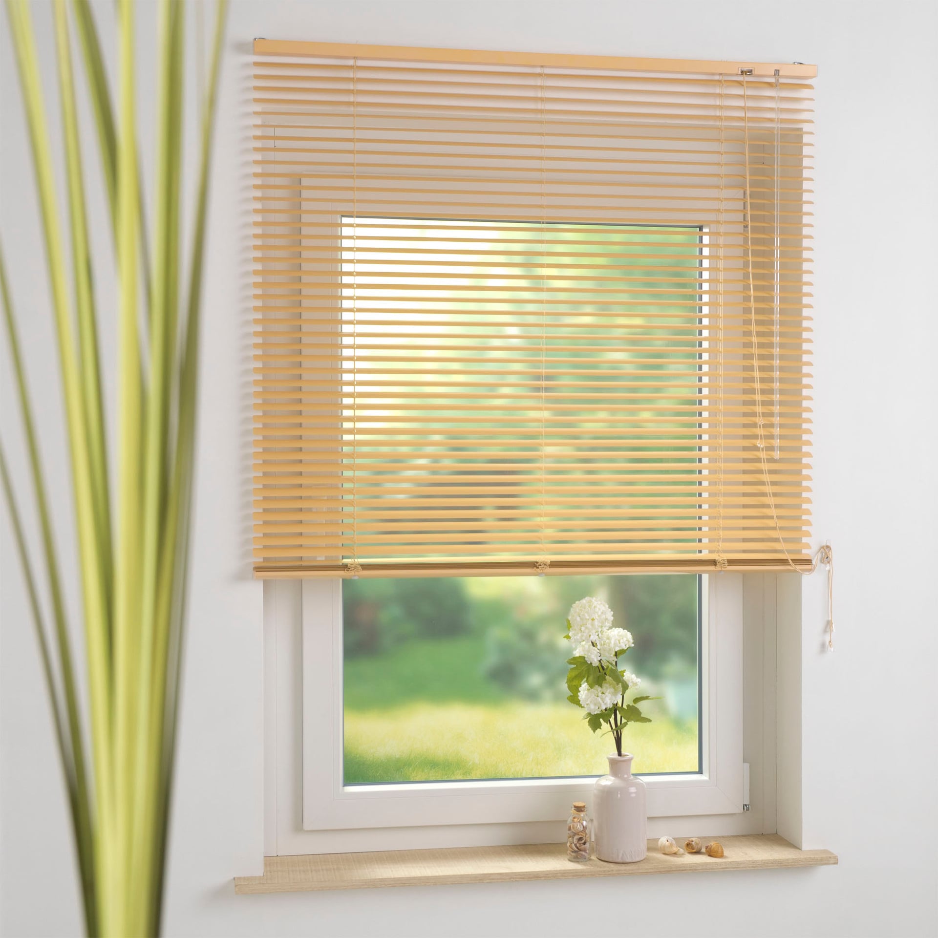 1014174 aluminium jalousie fuer tueren