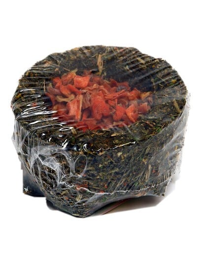 1264851 luzernenapf mit karottenchips fuer nager