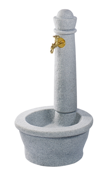 1842037 roma steinbrunnen