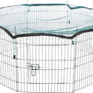 Freilaufgehege mit Schutznetz