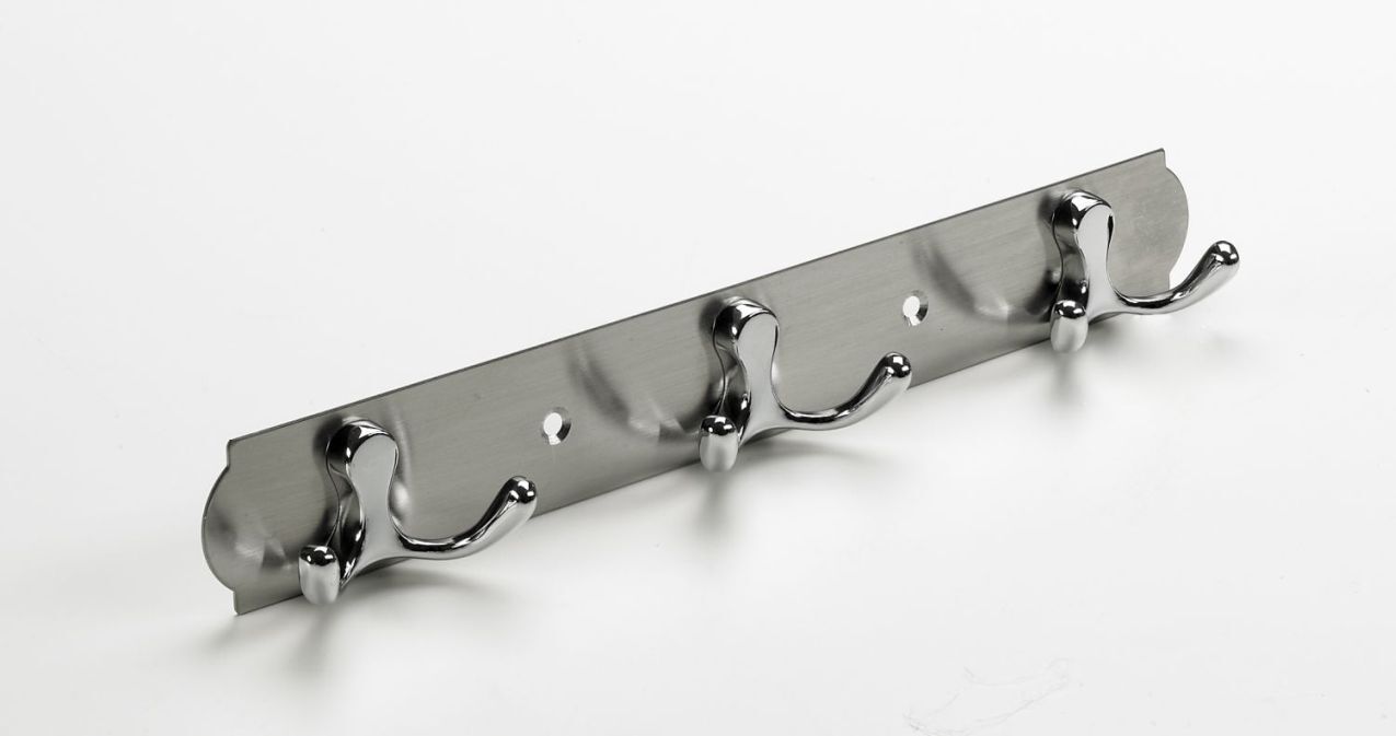 Hakenleiste, 3 Haken, 280 x 38 x 33 mm, Edelstahl, Zinkdruckguss verchromt 1 Hakenleiste, 3 Haken, 280 x 38 x 33 mm, Edelstahl, Zinkdruckguss verchromt