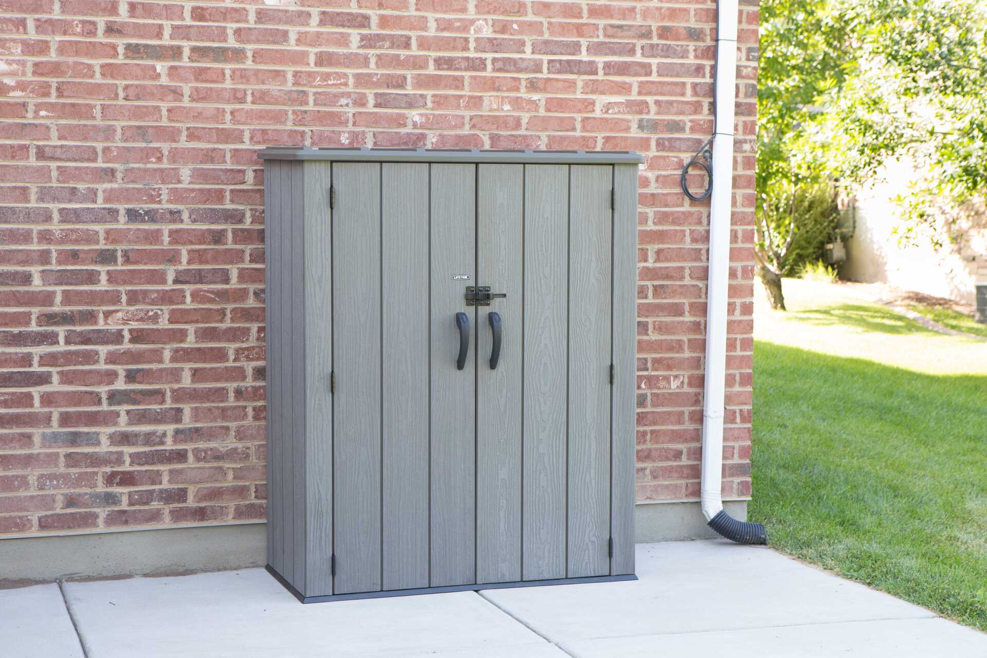 Garten- und Geräteschrank 1 Garten- und Geräteschrank