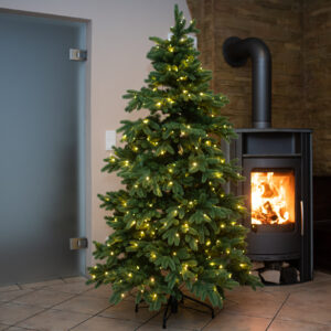 Weihnachtsbaum Roswell Kiefer inkl. Lichterkette