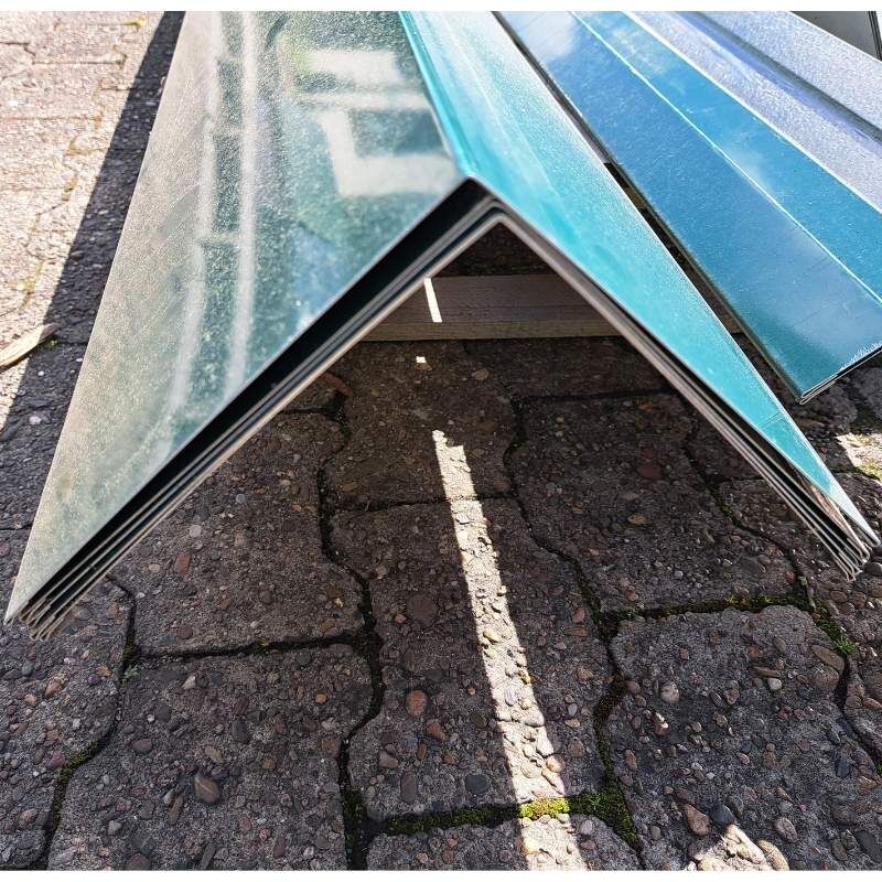 Außenecke | Aluminium | 3,30 m Länge | Moosgrün ( RAL 6005 ) 1 Außenecke | Aluminium | 3,30 m Länge | Moosgrün ( RAL 6005 )