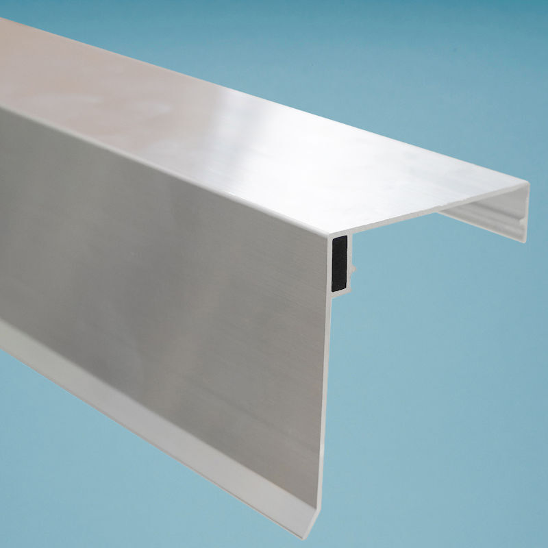 Aluminium Zierklemmdeckel mit Wetterschenkel | für 60 mm Randprofile | Pressblank 1 Aluminium Zierklemmdeckel mit Wetterschenkel | für 60 mm Randprofile | Pressblank