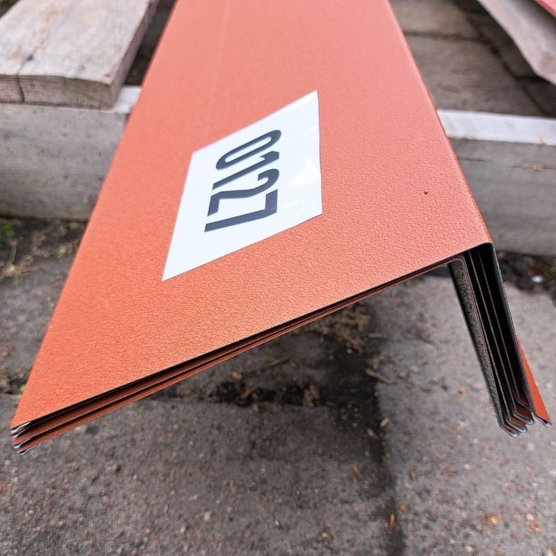 Pultabschluss | 3,15 m Länge | Kupferbraun ( RAL 8004 ) 1 Pultabschluss | 3,15 m Länge | Kupferbraun ( RAL 8004 )