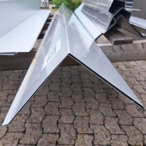 Ortgang | 3,10 m Länge | Weißaluminium ( RAL 9006 )