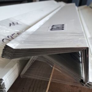 Pultabschluss | 1,60 m Länge | Reinweiß ( RAL 9010 )