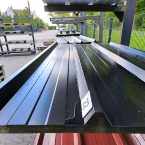 Trapezblech 45/333 | Dach | 2,50 m Länge | Tiefschwarz ( RAL 9005 )