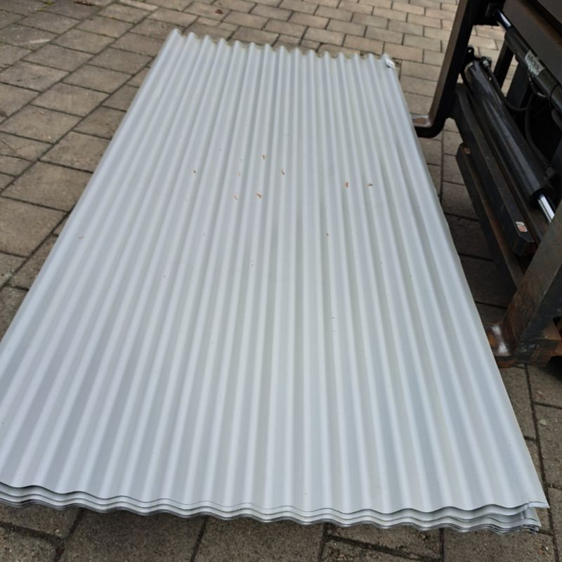 Wellblech 76/18 | Dach | 2,50 m Länge | Weißaluminium ( RAL 9006 ) 1 Wellblech 76/18 | Dach | 2,50 m Länge | Weißaluminium ( RAL 9006 )