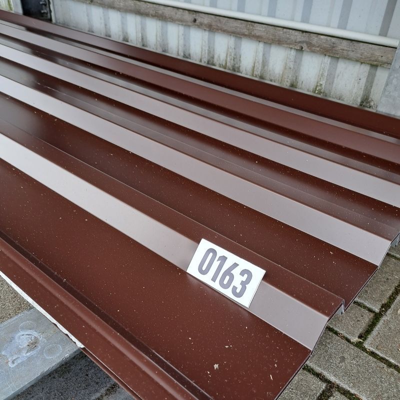 Trapezblech 35/207 | Dach | 2,50 m Länge | Schokoladenbraun ( RAL 8017 ) 1 Trapezblech 35/207 | Dach | 2,50 m Länge | Schokoladenbraun ( RAL 8017 )